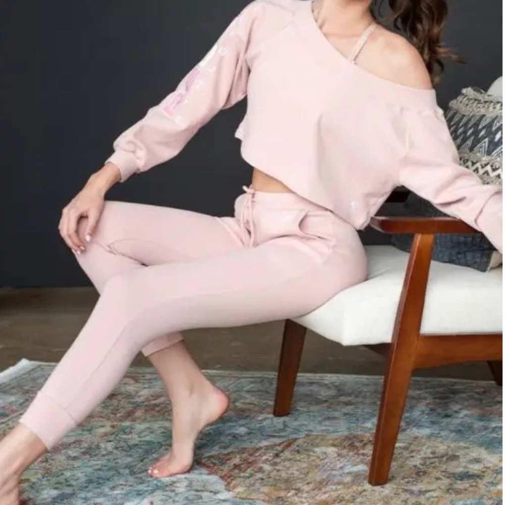 Rebel Athletic Restore Jogger in the color Rose